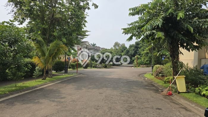 Ready to Use! Premium House LT 550m2 Desain Elegan di BSD Bukit Golf Ready to Use! Premium House LT 550m2 Desain Elegan di BSD Bukit Golf