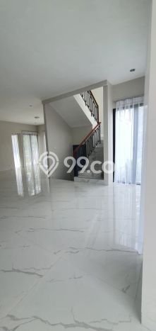 Jual Cepat Hunian Elegan Klasik di Tangerang Jual Cepat Hunian Elegan Klasik di Tangerang