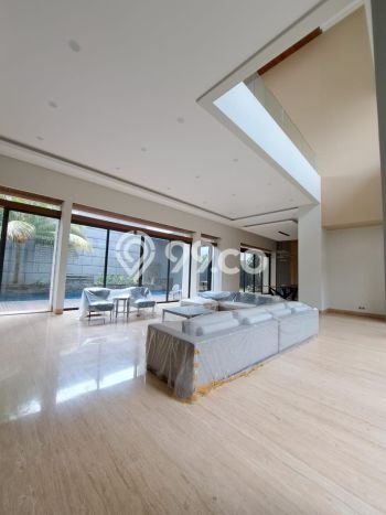 Rumah Mewah Akses Mudah di Tangerang Rumah Mewah Akses Mudah di Tangerang