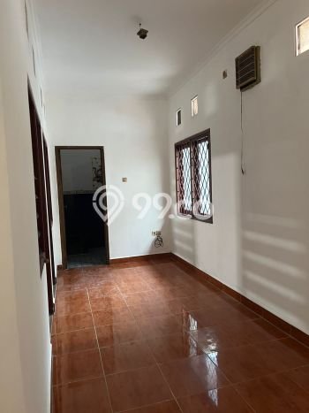 Rumah di Tangerang Kondisi Bagus Minimalis Dekat Fasilitas Publik Rumah di Tangerang Kondisi Bagus Minimalis Dekat Fasilitas Publik