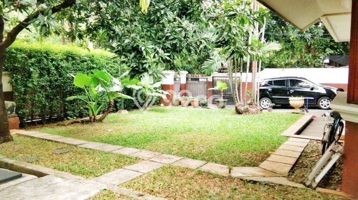 Dijual Hunian Mewah dengan Fasilitas Sekitar Lengkap di Menteng, Jakarta Pusat Dijual Hunian Mewah dengan Fasilitas Sekitar Lengkap di Menteng, Jakarta Pusat