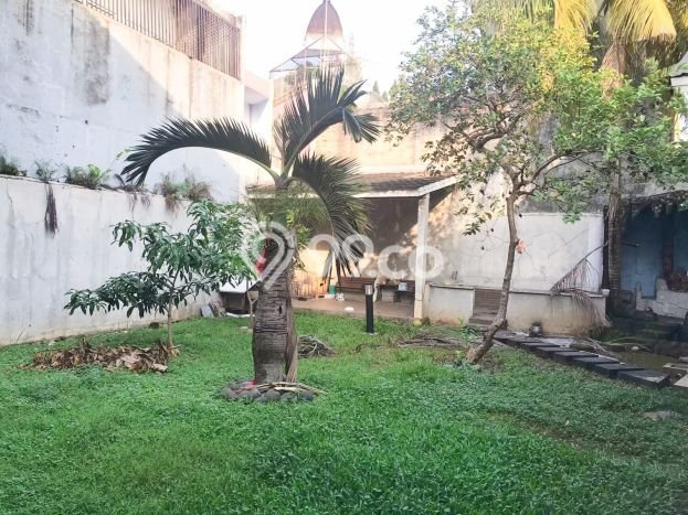 Rumah Luxury di Tangerang Selatan Lokasi Strategis Kondisi Baik Rumah Luxury di Tangerang Selatan Lokasi Strategis Kondisi Baik