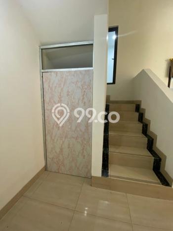 Rumah Elit Modern Tanpa Renovasi di BSD Nusaloka Tangerang Rumah Elit Modern Tanpa Renovasi di BSD Nusaloka Tangerang
