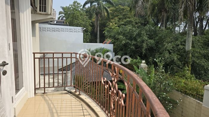 Ready to Use! Premium House LT 550m2 Desain Elegan di BSD Bukit Golf Ready to Use! Premium House LT 550m2 Desain Elegan di BSD Bukit Golf