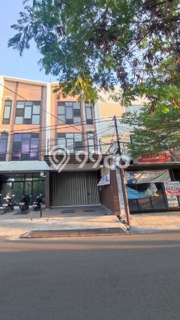 LOKASI STRATEGIS! Ruko di Kembangan, Luas 100m², Kawasan Ramai, Ready Operasional LOKASI STRATEGIS! Ruko di Kembangan, Luas 100m², Kawasan Ramai, Ready Operasional