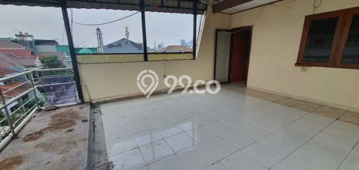 Disewakan! Rumah 4 Kamar Tidur &
3 Kamar Mandi di Tomang, Jakarta Barat Disewakan! Rumah 4 Kamar Tidur &
3 Kamar Mandi di Tomang, Jakarta Barat
