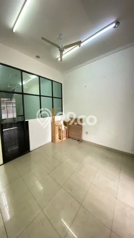 FOR RENT! Ruko di Cideng Cocok untuk Bisnis 18m2 FOR RENT! Ruko di Cideng Cocok untuk Bisnis 18m2