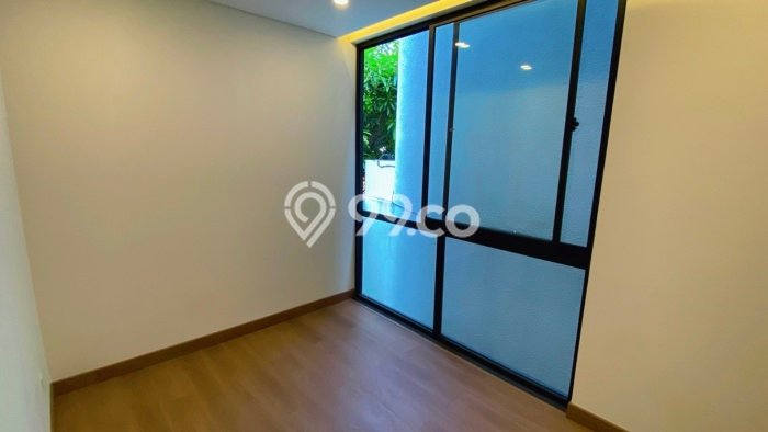 Dijual Rumah Luas Elegan Dengan View Cantik di Antasari, Jakarta Selatan Dijual Rumah Luas Elegan Dengan View Cantik di Antasari, Jakarta Selatan