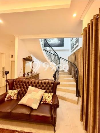 Hunian Elit LB 330m2 Siap Pakai Desain Elegan di Jaka Setia, Bekasi Hunian Elit LB 330m2 Siap Pakai Desain Elegan di Jaka Setia, Bekasi