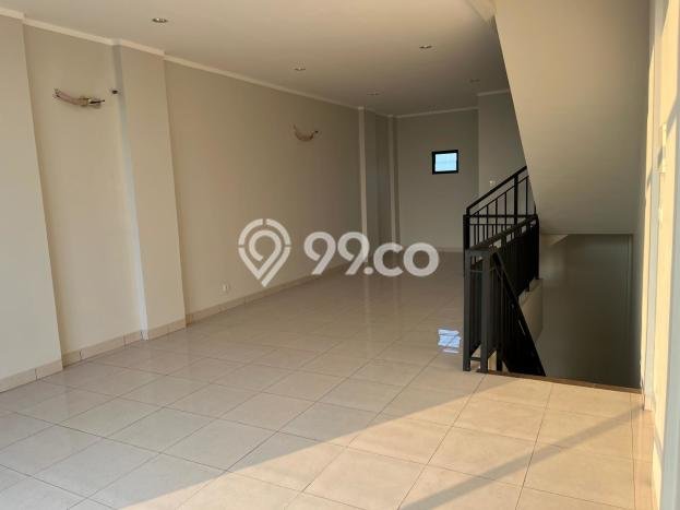 Disewakan Ruko di Kawasan Ramai Summarecon Crown Gading Luas 194m2 Disewakan Ruko di Kawasan Ramai Summarecon Crown Gading Luas 194m2