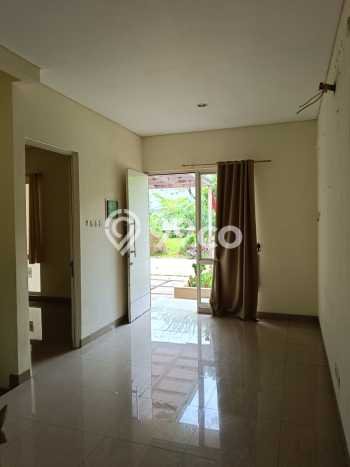 Rumah di , Akses ke Mall, LT 123m2m² Rumah di , Akses ke Mall, LT 123m2m²