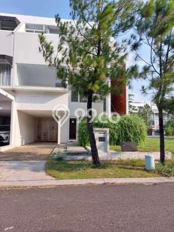 Rumah Elit Modern Siap Huni di harapan indah Bekasi Rumah Elit Modern Siap Huni di harapan indah Bekasi