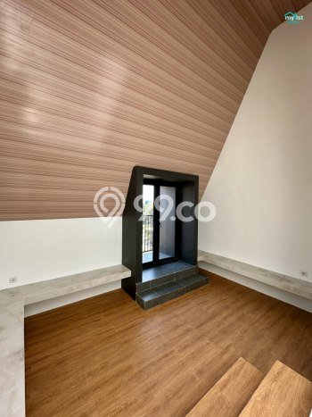 Rumah LT 47m2m² / LB 119m2m² Area Strategis di , Surabaya Rumah LT 47m2m² / LB 119m2m² Area Strategis di , Surabaya