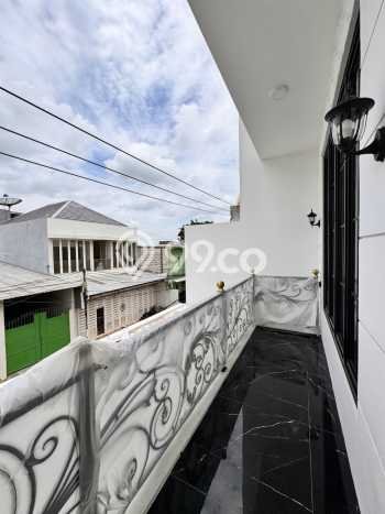 Best Deal Hunian Premium Ideal dan Luas di Mulyorejo, Surabaya Best Deal Hunian Premium Ideal dan Luas di Mulyorejo, Surabaya