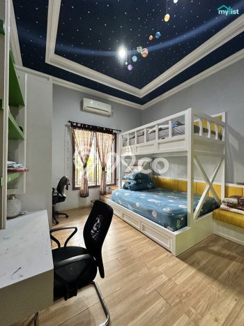 BEST INVESTMENT! Rumah area Rungkut, Luas 238m² LB 265m² BEST INVESTMENT! Rumah area Rungkut, Luas 238m² LB 265m²
