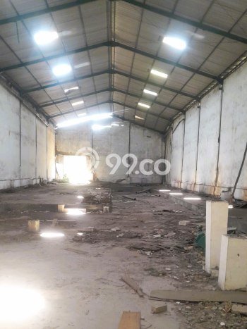 Gudang di Wiyung, Luas 720m2m², Area Komersial, Ramai Gudang di Wiyung, Luas 720m2m², Area Komersial, Ramai