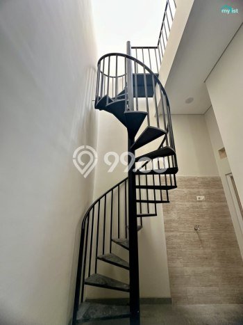 Rumah Strategis Minimalis Lb 145m2 di Rungkut, Surabaya Rumah Strategis Minimalis Lb 145m2 di Rungkut, Surabaya