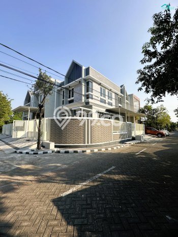 Dijual Rumah 3 Kamar Lokasi Strategis Nyaman dan Strategis di Tenggilis Mejoyo Dijual Rumah 3 Kamar Lokasi Strategis Nyaman dan Strategis di Tenggilis Mejoyo