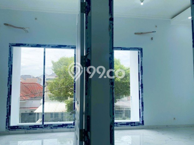 Rumah Strategis Modern Lb 170m2 di Pakal, Surabaya Rumah Strategis Modern Lb 170m2 di Pakal, Surabaya
