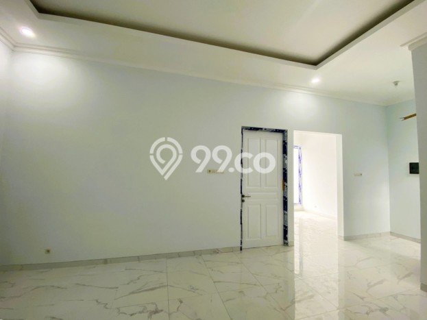 Rumah Strategis Modern Lb 170m2 di Pakal, Surabaya Rumah Strategis Modern Lb 170m2 di Pakal, Surabaya