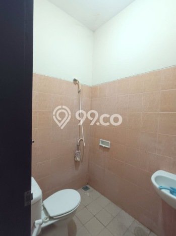 For Sale Rumah 5 Kamar Lokasi Ideal Nyaman dan Strategis di Mulyorejo For Sale Rumah 5 Kamar Lokasi Ideal Nyaman dan Strategis di Mulyorejo