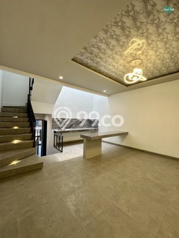 LOKASI PREMIUM! Rumah Berkembang di , LT 60m2m² Bangunan 99m2m² LOKASI PREMIUM! Rumah Berkembang di , LT 60m2m² Bangunan 99m2m²