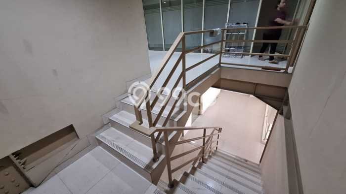 Gudang Bagus Dijual LB 330m2 Lokasi Strategis Tangerang Area Cocok untuk Bisnis Gudang Bagus Dijual LB 330m2 Lokasi Strategis Tangerang Area Cocok untuk Bisnis