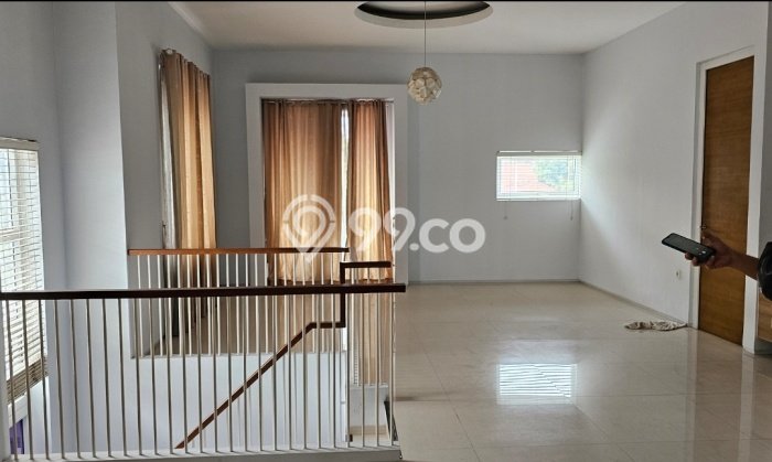 Rumah Elit Modern Siap Huni di Citra Garden Jakarta Barat Rumah Elit Modern Siap Huni di Citra Garden Jakarta Barat