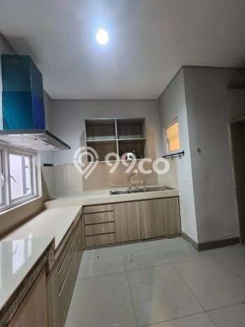 Siap Huni Hunian Elit 4 Kamar di Cengkareng Dekat ke Mana Pun Siap Huni Hunian Elit 4 Kamar di Cengkareng Dekat ke Mana Pun