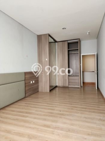 Siap Huni Hunian Elit 4 Kamar di Cengkareng Dekat ke Mana Pun Siap Huni Hunian Elit 4 Kamar di Cengkareng Dekat ke Mana Pun