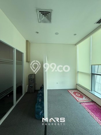 Unit Komersial Disewakan di Jakarta Barat Area Strategis Harga Kompetitif Unit Komersial Disewakan di Jakarta Barat Area Strategis Harga Kompetitif