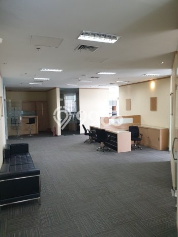 Kantor untuk disewa di Central Park punya LT 333m2 & LB 333m2 harga sewa kompetitif Kantor untuk disewa di Central Park punya LT 333m2 & LB 333m2 harga sewa kompetitif