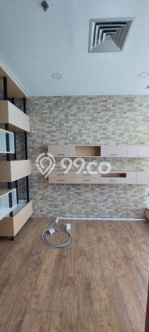 Disewakan Kantor di Central Park Jakarta Barat LT 140m2, LB 140m2 Disewakan Kantor di Central Park Jakarta Barat LT 140m2, LB 140m2
