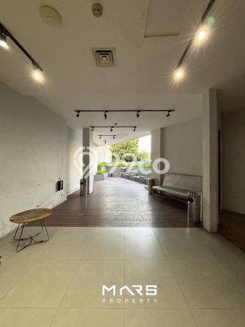 Kantor Bagus Dijual LB 2156m2 Lokasi Strategis Jakarta Selatan Area Cocok untuk Berbisnis Kantor Bagus Dijual LB 2156m2 Lokasi Strategis Jakarta Selatan Area Cocok untuk Berbisnis