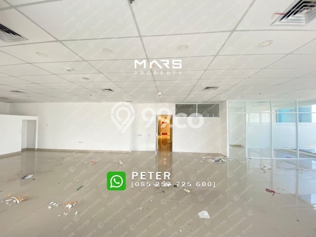 Disewakan Kantor di Kawasan Ramai Tanjung Duren Luas 322m2 Disewakan Kantor di Kawasan Ramai Tanjung Duren Luas 322m2