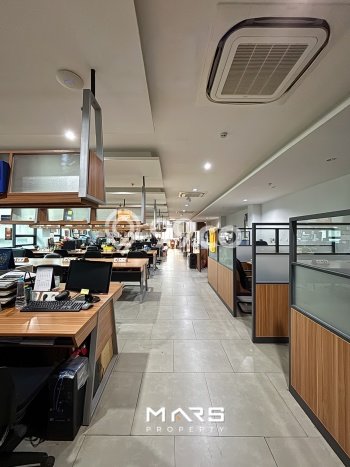 Kantor Bagus Dijual LB 2156m2 Lokasi Strategis Jakarta Selatan Area Cocok untuk Berbisnis Kantor Bagus Dijual LB 2156m2 Lokasi Strategis Jakarta Selatan Area Cocok untuk Berbisnis