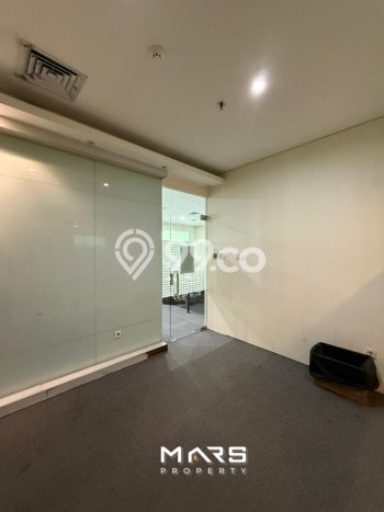 Unit Komersial Disewakan di Jakarta Barat Area Strategis Harga Kompetitif Unit Komersial Disewakan di Jakarta Barat Area Strategis Harga Kompetitif