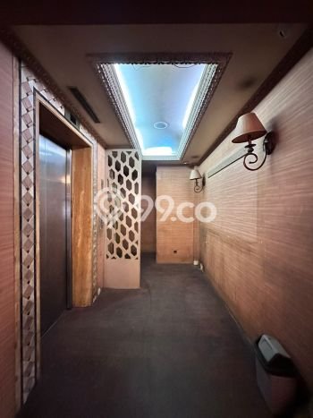 Dijual Komersial di Kebayoran Baru Jakarta Selatan LT 475m2 / LB 1608m2 Dijual Komersial di Kebayoran Baru Jakarta Selatan LT 475m2 / LB 1608m2