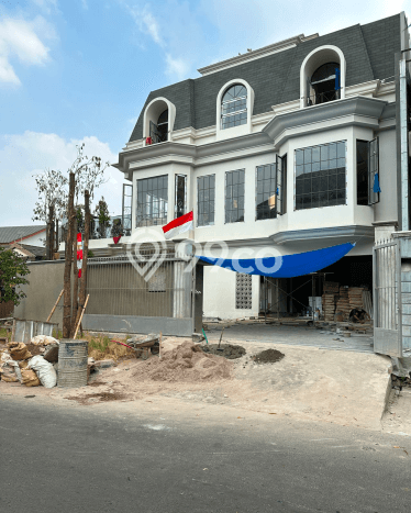 Rumah Modern di Kebayoran Baru, Jakarta Selatan, Luas 261m² LB 650m² Rumah Modern di Kebayoran Baru, Jakarta Selatan, Luas 261m² LB 650m²