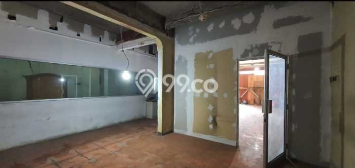 Kantor Dijual di Jakarta Barat LT 277m2 & LB 700m2 Lokasi Terbaik! Kantor Dijual di Jakarta Barat LT 277m2 & LB 700m2 Lokasi Terbaik!