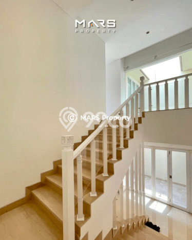 Ready to Use! Luxury House LT 2615m2 Desain Modern di Kemang Ready to Use! Luxury House LT 2615m2 Desain Modern di Kemang