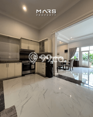 Dijual Rumah Mewah Megah Dengan View Cantik di Pejaten, Jakarta Selatan Dijual Rumah Mewah Megah Dengan View Cantik di Pejaten, Jakarta Selatan