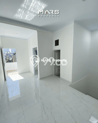 HOT LISTING! Rumah Untuk Investasi di Tanjung Duren, Luas 76m² Bangunan 150m² HOT LISTING! Rumah Untuk Investasi di Tanjung Duren, Luas 76m² Bangunan 150m²