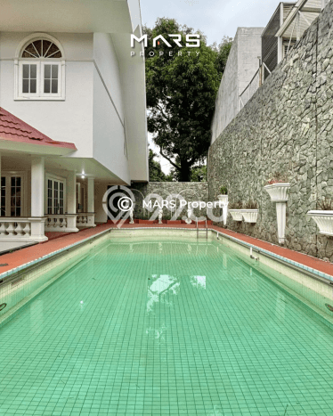 Rumah Elit Modern Siap Huni di Simprug Jakarta Selatan Rumah Elit Modern Siap Huni di Simprug Jakarta Selatan