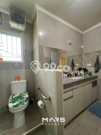 Hunian Elit LB 350m2 Siap Pakai Desain Elegan di Lebak Bulus, Jakarta Selatan Hunian Elit LB 350m2 Siap Pakai Desain Elegan di Lebak Bulus, Jakarta Selatan