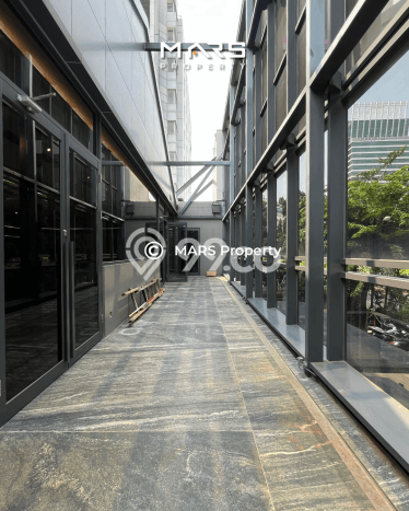 Dijual Kantor Premium di , Luas 665m2m², Jalan Utama, Kawasan Komersial Dijual Kantor Premium di , Luas 665m2m², Jalan Utama, Kawasan Komersial