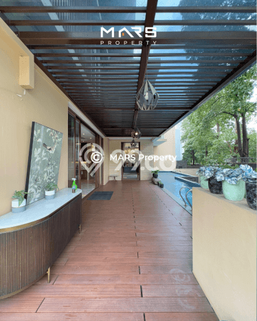 HUNIAN PILIHAN! Rumah area , LT 423m2m² Bangunan 340m2m² HUNIAN PILIHAN! Rumah area , LT 423m2m² Bangunan 340m2m²