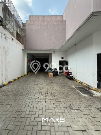 Untuk Dijual! Komersial di Tomang Jakarta Barat LT 936m2 / LB 700m2 Kawasan Strategis Untuk Dijual! Komersial di Tomang Jakarta Barat LT 936m2 / LB 700m2 Kawasan Strategis