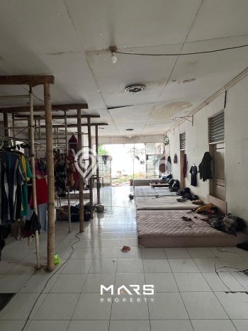 Rumah Elit Modern Tanpa Renovasi di Pondok Indah Jakarta Selatan Rumah Elit Modern Tanpa Renovasi di Pondok Indah Jakarta Selatan