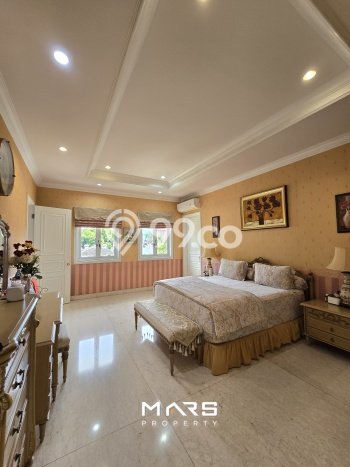 Jual Rumah Luas Megah Dengan View Cantik di Slipi, Jakarta Barat Jual Rumah Luas Megah Dengan View Cantik di Slipi, Jakarta Barat